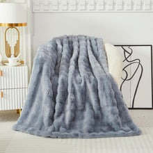 Faux Fur Throw Blanket Fleece Bubble Blanket Casa Carina-Super Soft Fluffy Fuzzy Blanket Plush Blanket-Cozy and Thick for Couch Chair Bed 160x200cm(63x79in) Light Grey