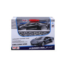 Maisto Lamborghini Aventador LP 700-4 Kit Diecast Vehicle, Scale 1:24