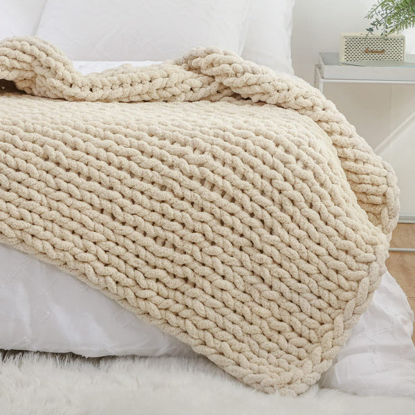 YAAPSU Chunky Knit Blanket Throw 51x63, Soft Jumbo Chenille Throw Blanket, 100% Hand Knitted Throw Blankets for Couch Bed, Big Thick Yarn Cable Knit Blanket, Large Rope Knot Crochet Blanket (Beige)